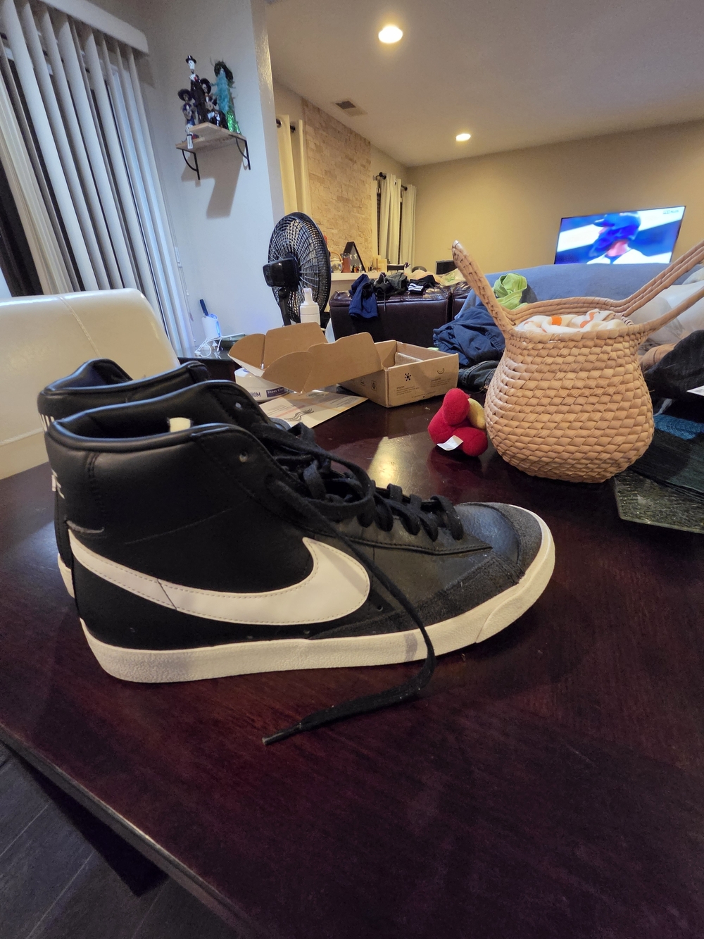 Nike Men's Black/White High-Top Sneakers